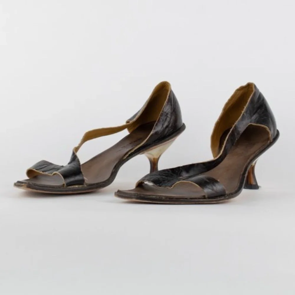 CYDWOQ Vintage Leather Spool Heel Sandals - Picture 3 of 5